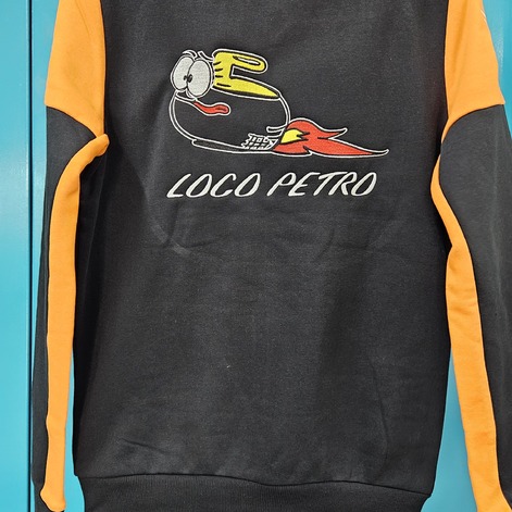 Stickerei auf Pullover