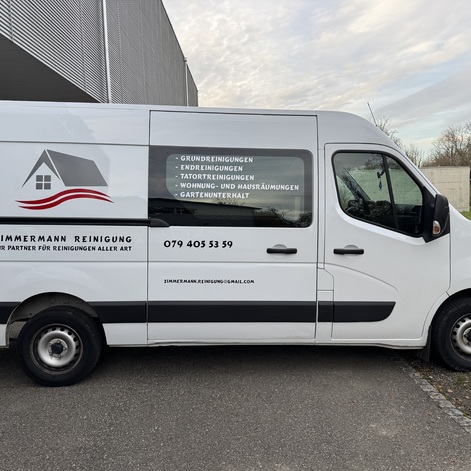 Lieferwagen beschriften